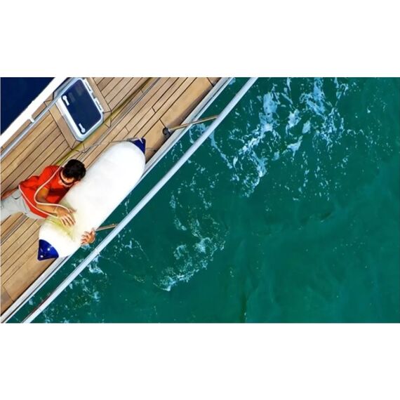 Defensa p/ Embarcações Linha F - F4 - 20,3 x 104,1cm - Branca/Azul - Marine