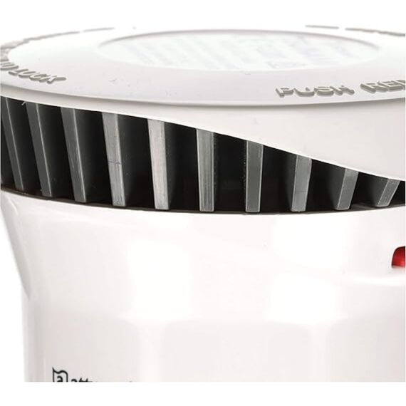 Bomba p/ Viveiro Tsunami c/ Haste de Rosca Curta 1.200 Gph - 4.542 Litros Hora - 12v